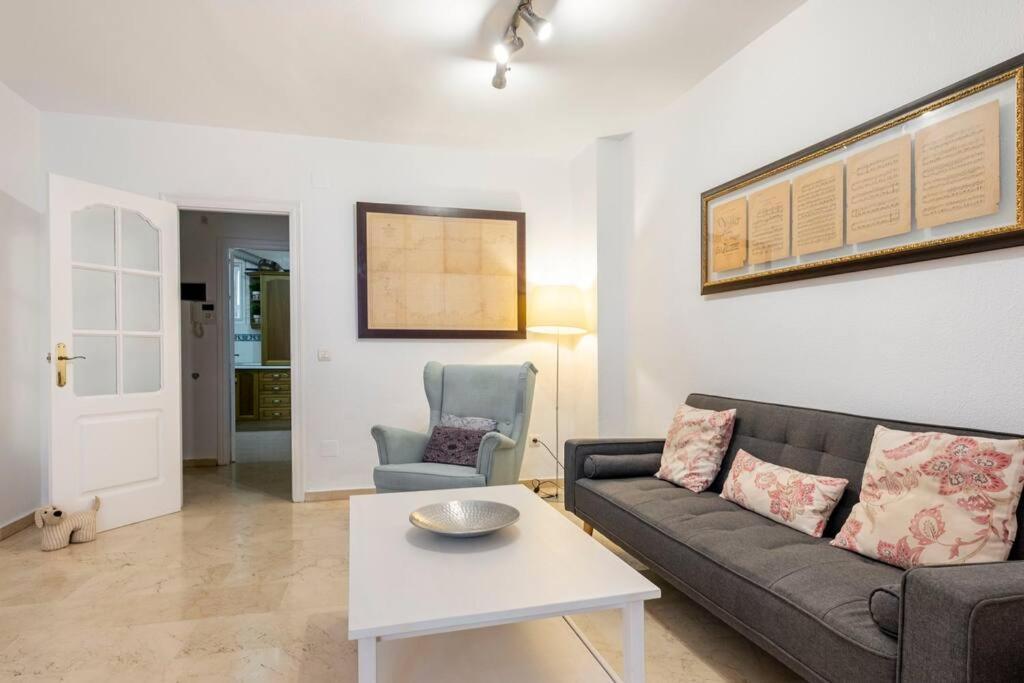 Centro Ferrandiz Parking Gratis Apartment Malaga Exterior photo